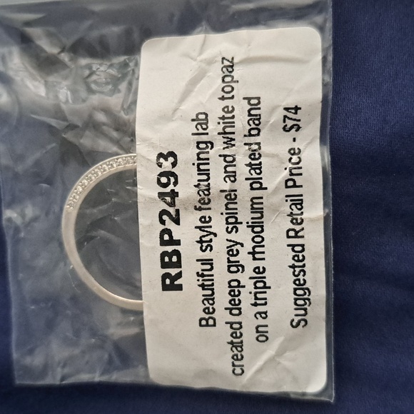 NEW RING BOMB RING SIZE 8 - Picture 6 of 6